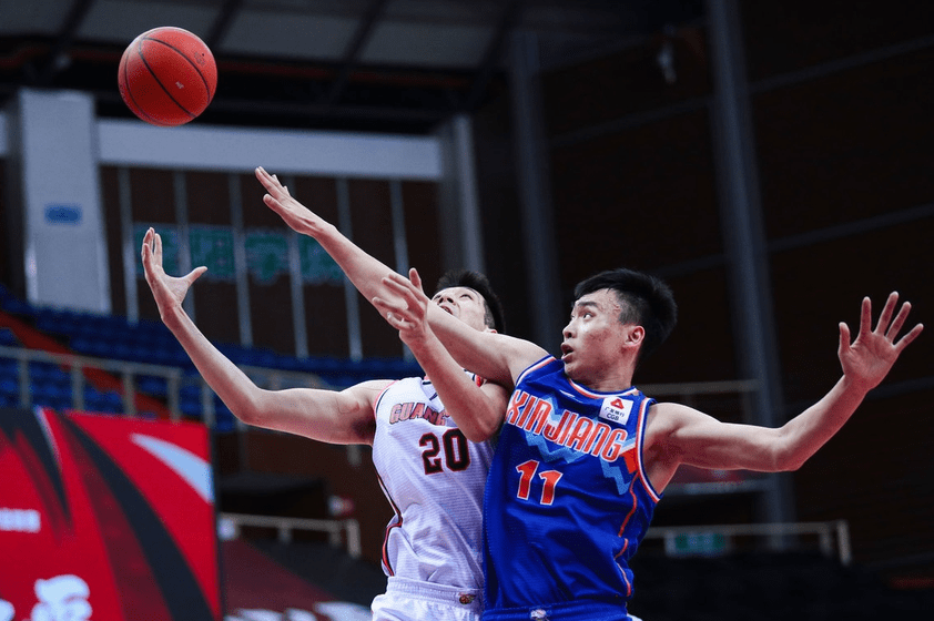 九游体育-关于棒球联赛上演强强对话，燕赵貔貅队强势反弹岭南灰熊队，团队配合流畅；外援联手发威的信息