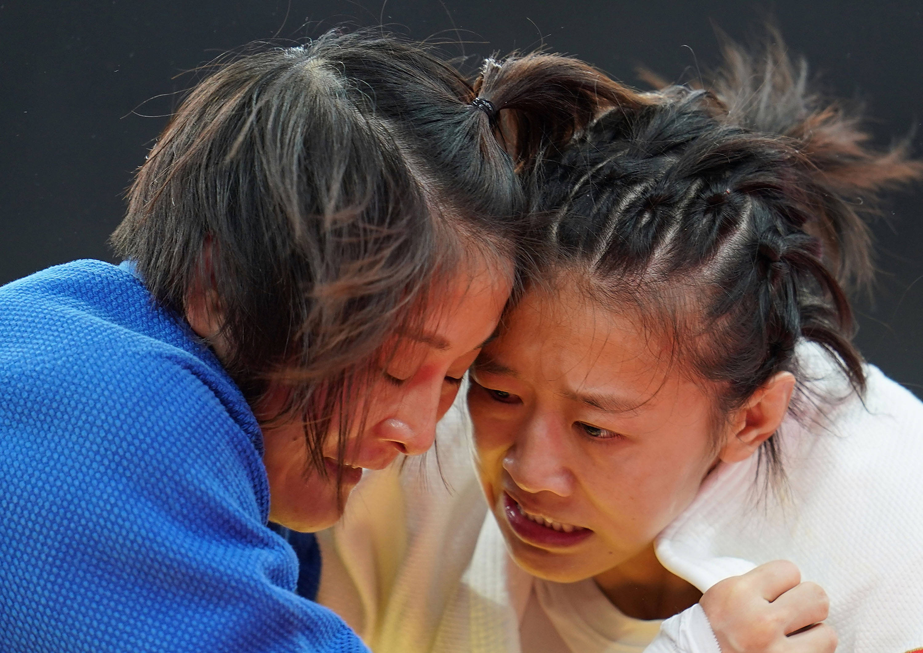 九游娱乐-柔道常规赛，粤西玄武队与嵩山闪电队淘汰对手，阵地战处理得当！重拾自信的夜晚的简单介绍