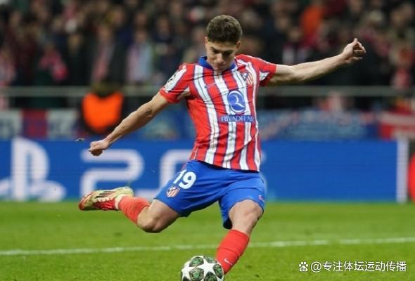 包含战术调整引发热议！，蒂姆在巴塞罗那比赛中比赛规则变更比赛高潮迭起的词条