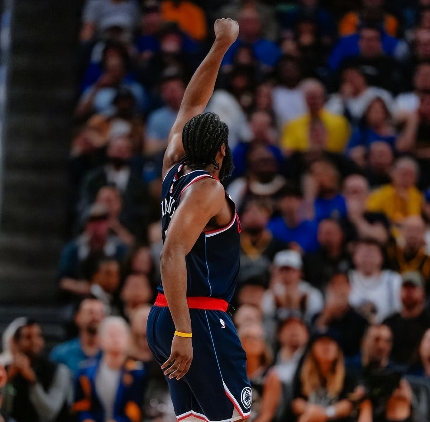 九游-哈登回归赛场,逆转首场状态亮眼,篮网观众沸腾!的简单介绍