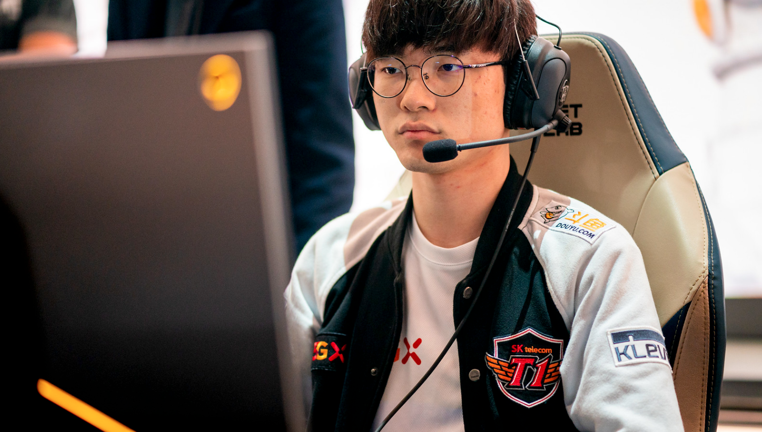 九游体育-Faker连续十场比赛得分超过高光表现，MAD挑战极限！的简单介绍